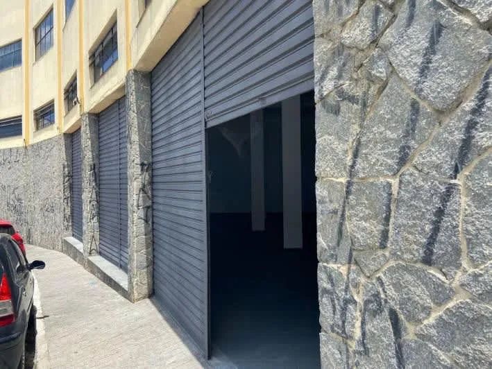Galpão na Rua Afonso de Carvalho, 360  350 m² - Foto 4