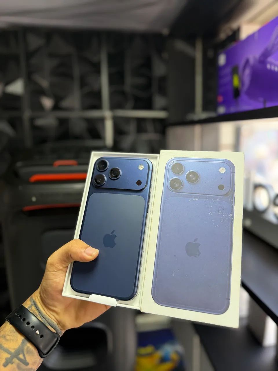 IPHONE 17 PRO MAX 256 GIGAS AZUL  - Foto 3