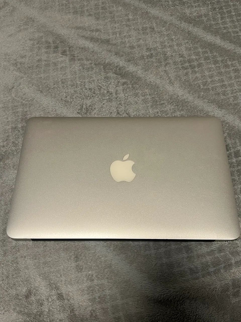 Apple MacBook Air 11 polegadas  2012 com DEFEITO (prateado) - Foto 4
