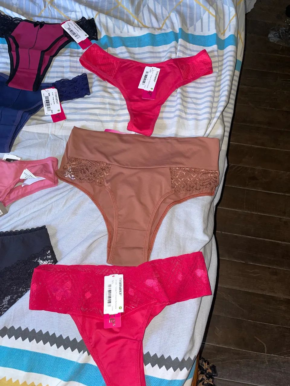 ROUPAS ROMANCE A FAVORITA  - Foto 2