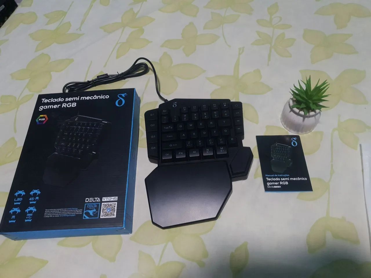 Teclado gamer rgb usb uma mão - Foto 4