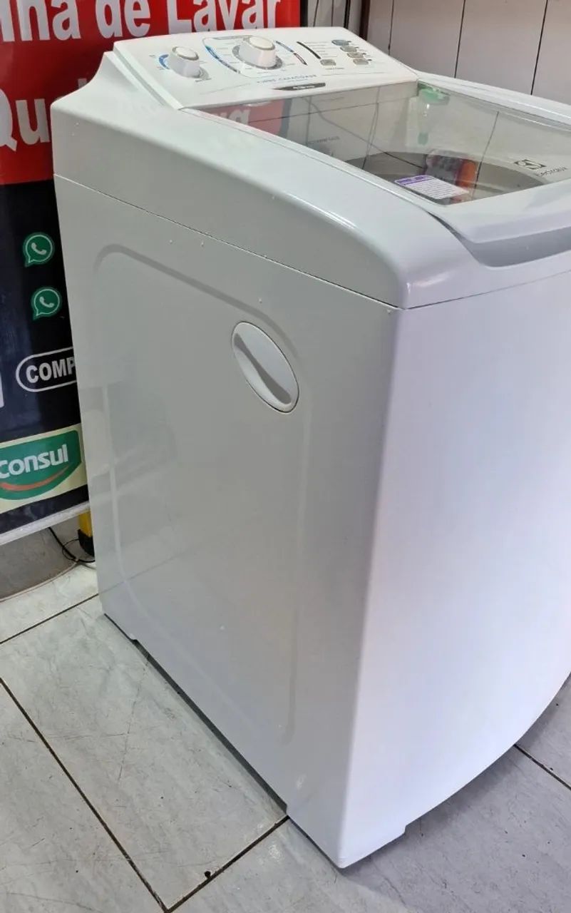 Vendo máquina de lavar roupa Electrolux 13kg moderna funcionando perfeitamente! - Foto 6