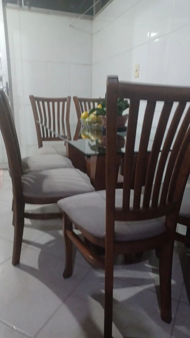 Mesa de sala de jantar
