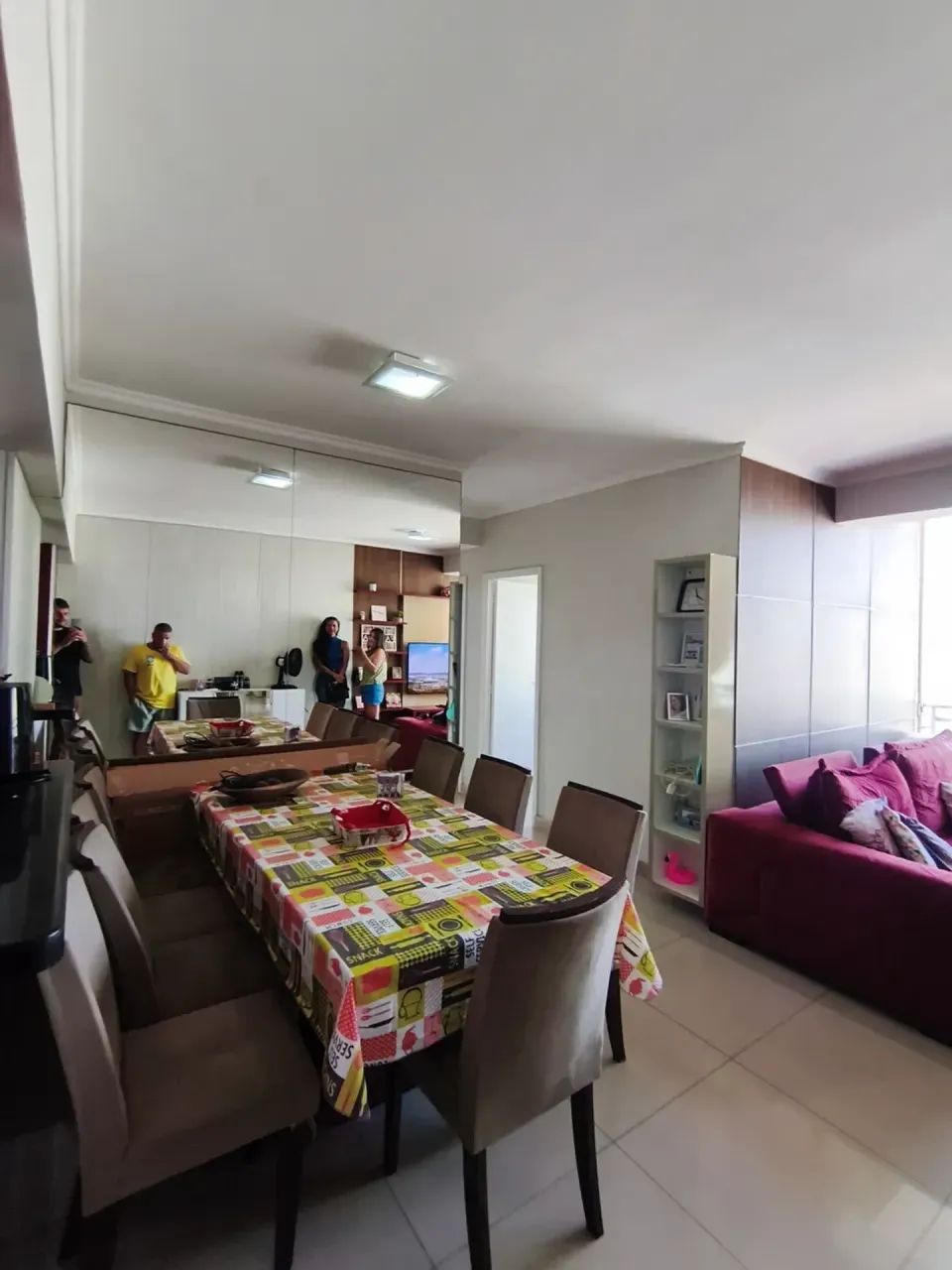 apartamento Brisas Altos com três quartos sendo duas suítes
