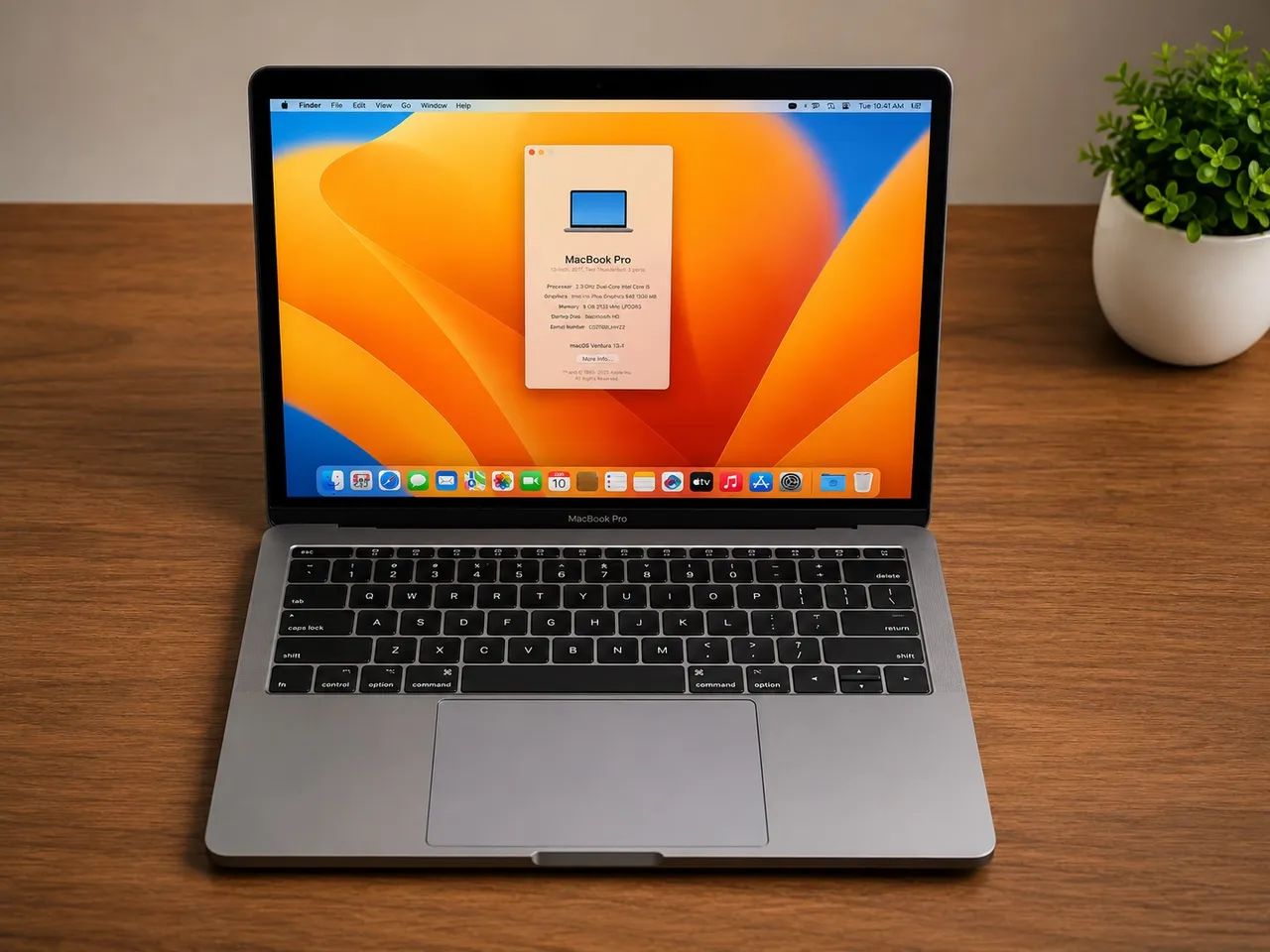 MacBook Pro 13 - 2017 - i5 - 8GB RAM - 256GB SSD - Notebooks