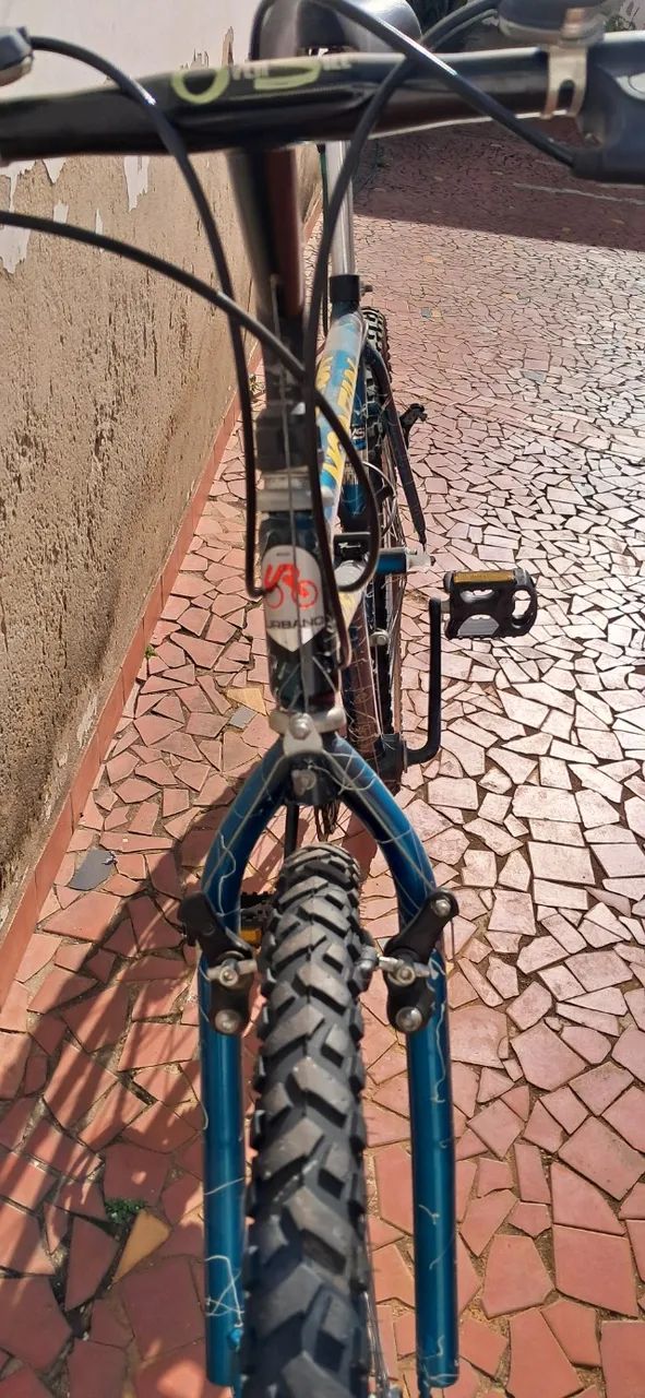 Bicicleta MTB 21 Velocidades, Aro 26 - Foto 2