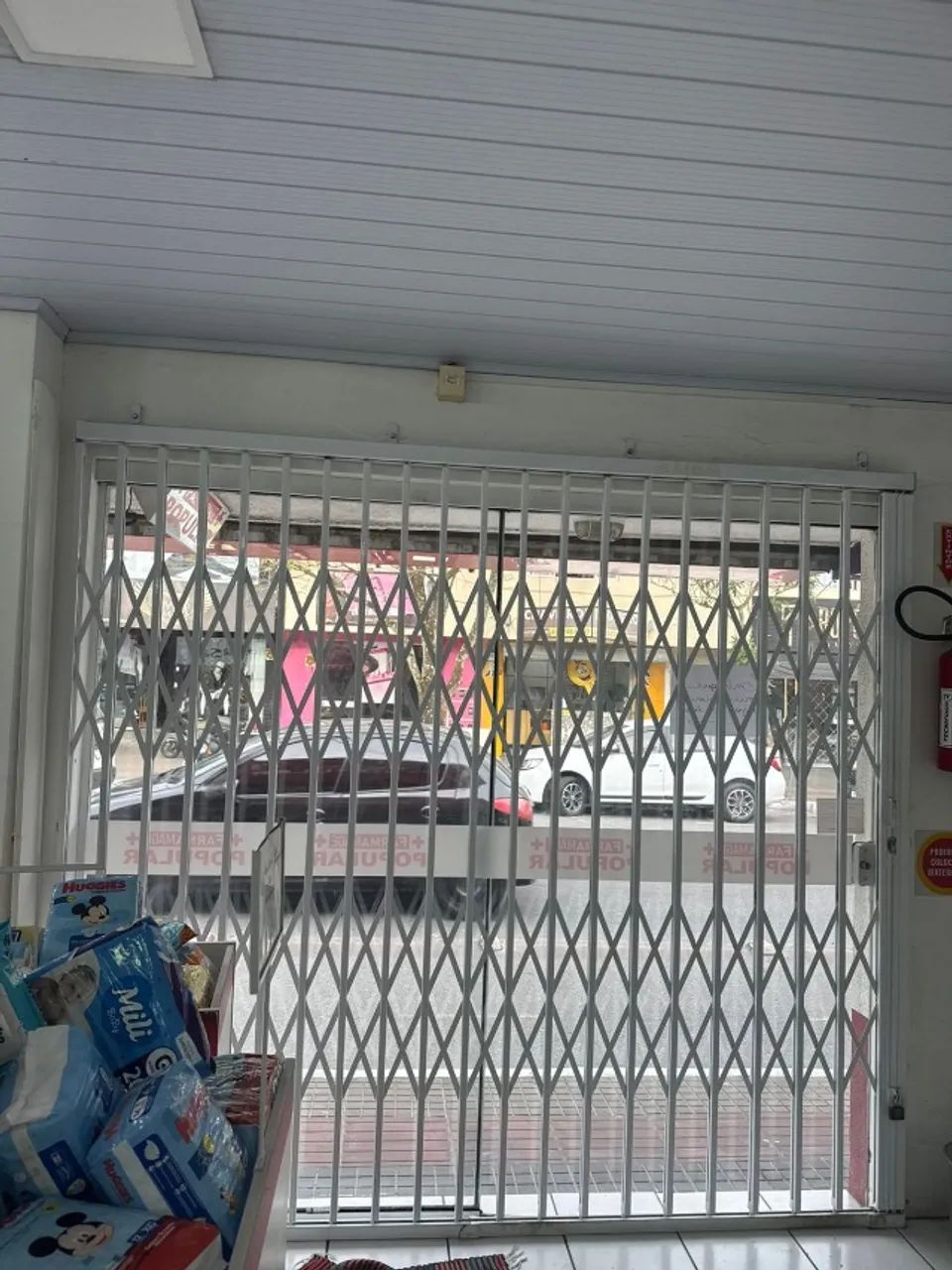 Grade pantografica 215xm×237cm