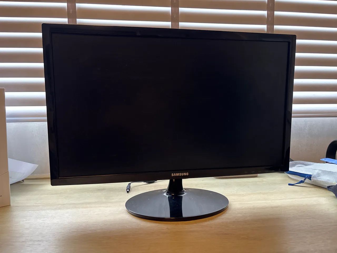 Monitor Samsung 75Hz 21 pol 