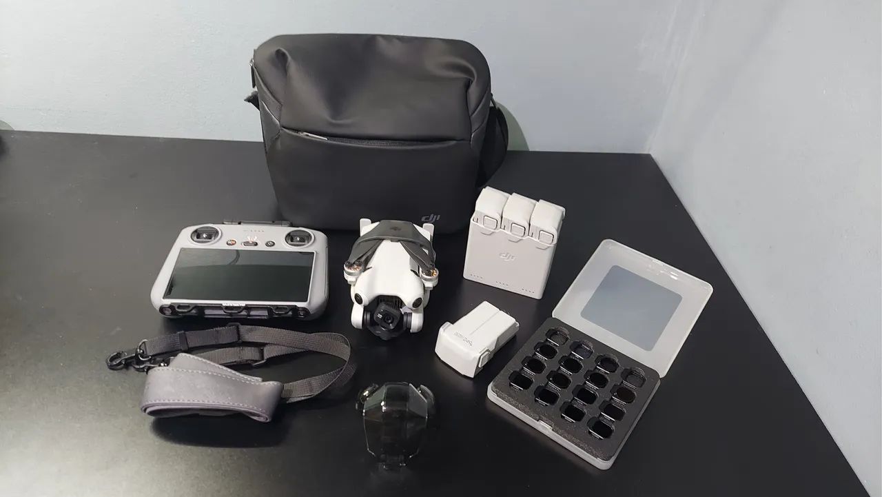 DJI Mini 4 Pro Completo RC2 + RC-N2 + 3 Baterias + Pouco Uso