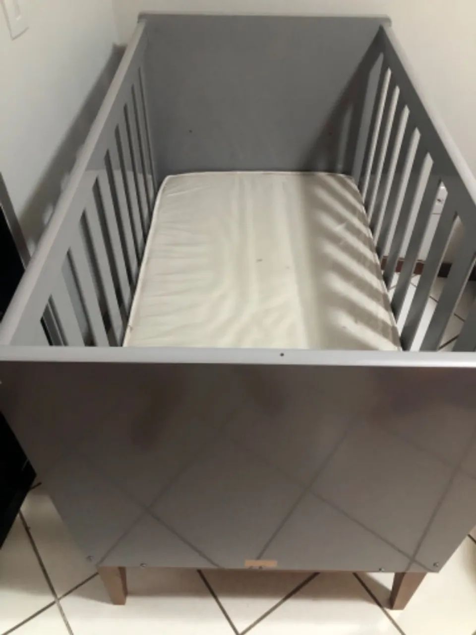Berço c/colchão bem conservado