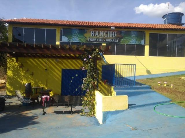 Rancho no condomínio paraíso verde ao lado do ferreira corúmba 4