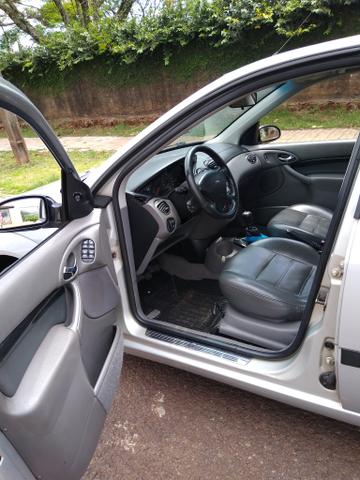 Focus sedan guia 2001 - Foto 7