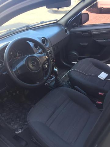 Vendo/ Troco Prisma 1.4 Max 8v - Foto 5