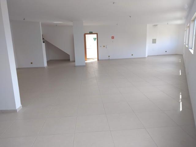 Sala comercial 1ª Locação, 180 M², Opção loja térrea, banheiros, Centro
