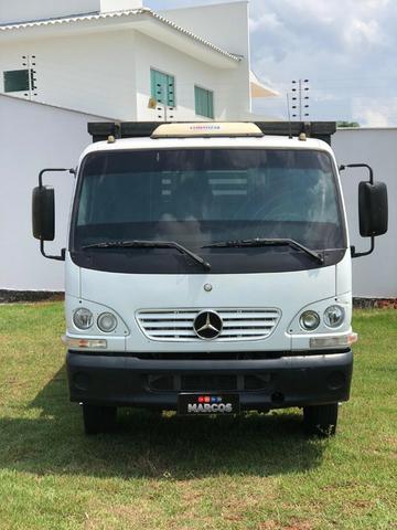 Mercedes Bens 715 carroceria - Foto 4
