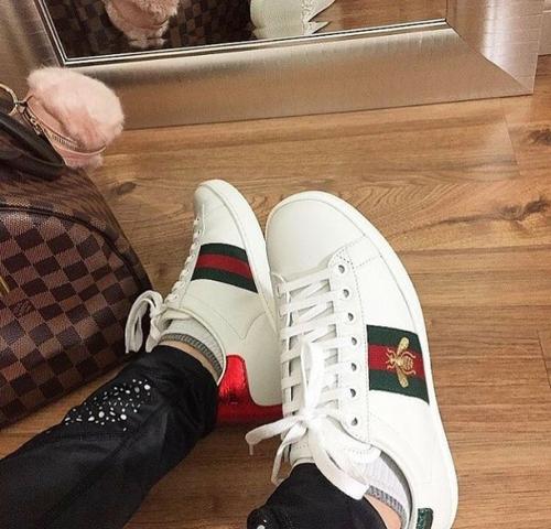 tenis gucci feminino abelha