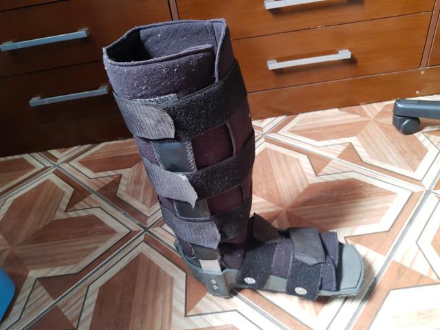 Bota imobilizadora longa