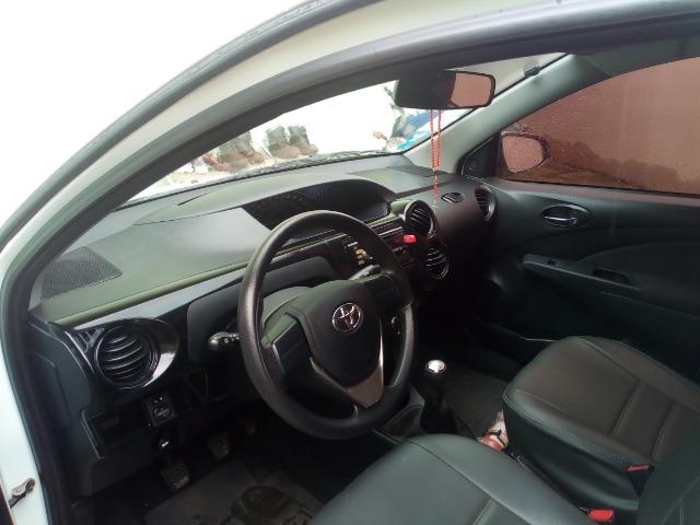 Vendo: veículo Toyota - Foto 4