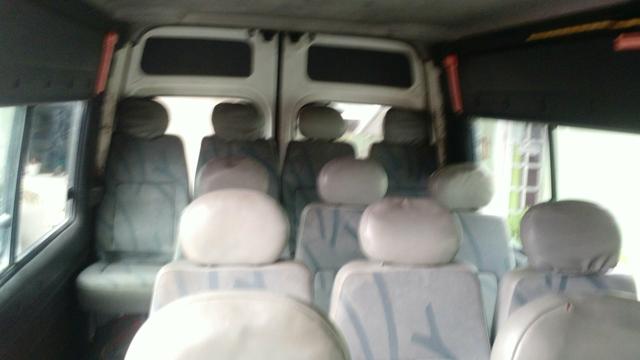 Renault master 2.5 minibus 16 lugares teto alto R$28.000 pra troca R$32.000 - Foto 2