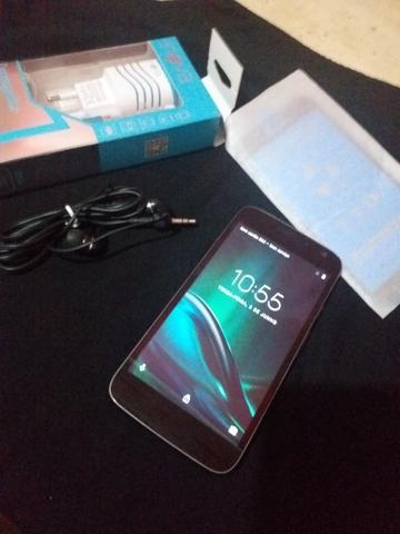 Motorola G play semi novo. Leia o anúncio ok