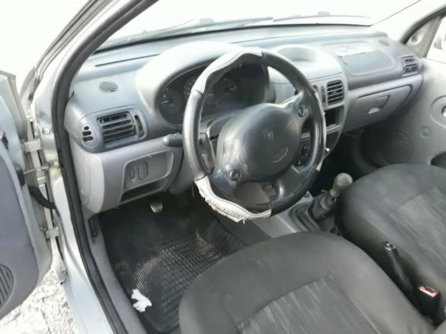Clio 2001 - Foto 3