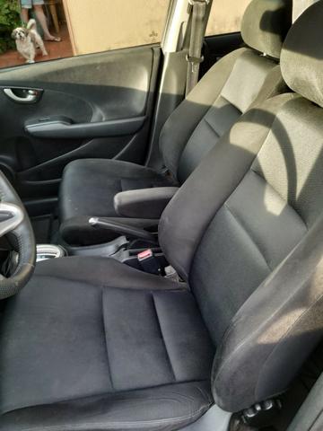 Honda Fit 13/14 automático IPVA pago - Foto 2