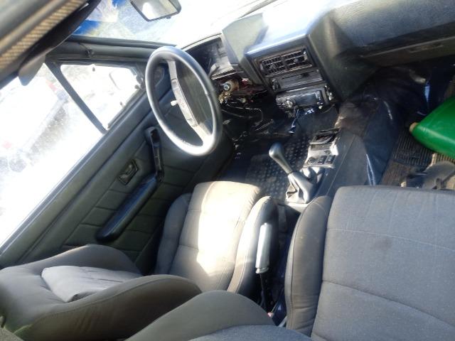 Vendo saveiro 96 td forrado com vidro trava e alarme - Foto 4