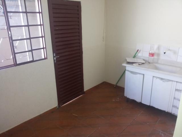 Lote vazado com 2 Casas na QNN 10 Próximo ao Metrô - Foto 6
