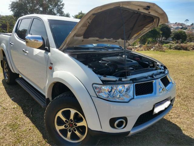 Mitsubishi L200 Triton HPE 3.2 top de linha 4x4 turbo - Foto 4