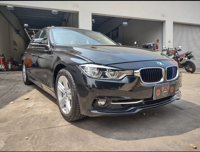 BMW 320I