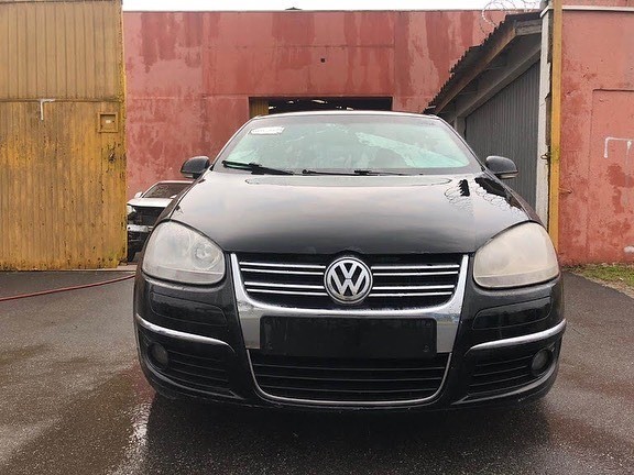 Vw Jetta 2.5 2008 Cambio Capo Airbag Farol Mecanica Motor Suspensão Porta Sucata 
