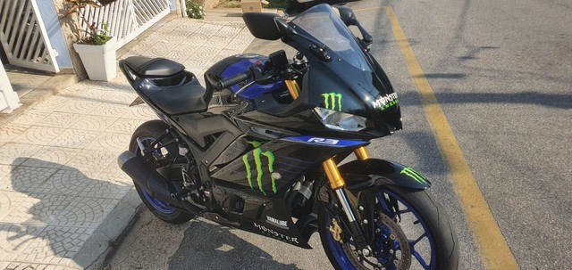 YAMAHA R3 MONSTER 2020