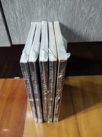 Mangás Ataque de titãs em ótimo estado! - Foto 3