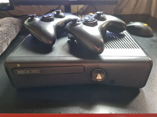 Xbox 360 desbloqueado 2 controles 10 jogos