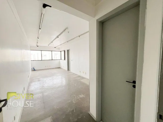 Sala para alugar no metrô São Judas