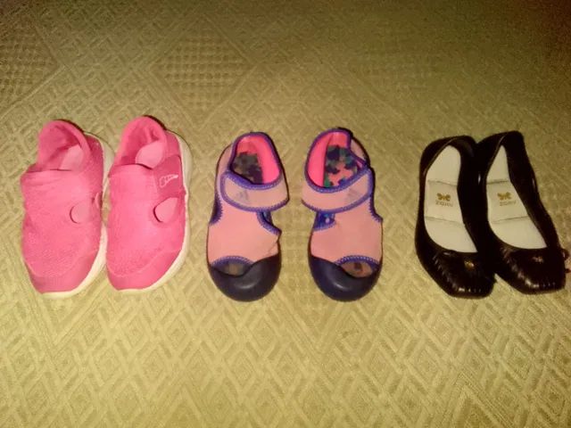 3 PARES DE SAPATOS INFANTIS n°27.