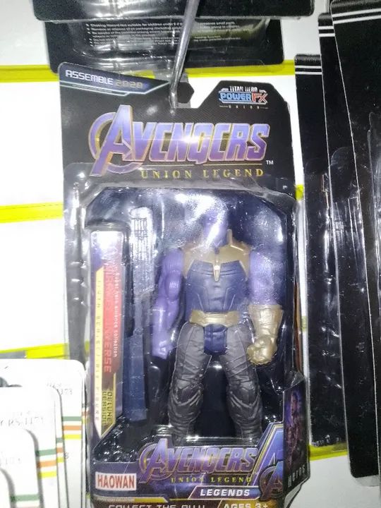 Boneco Thanos Avengers Union Legend