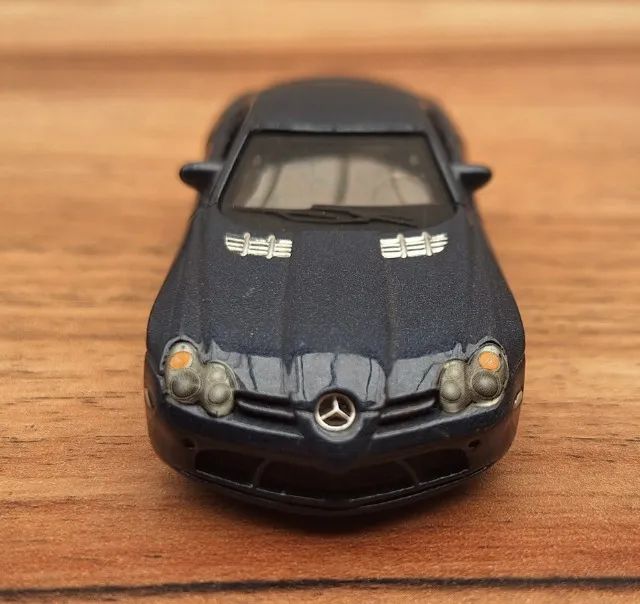 Maisto Mercedes Benz SLR McLaren - Payerz Luxury(Loose) - Foto 6