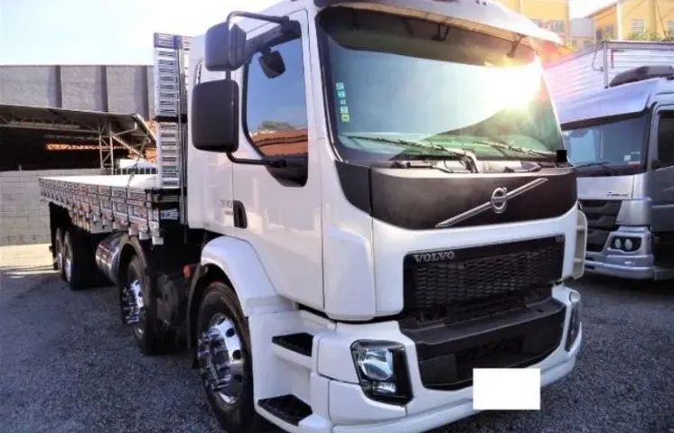 Volvo VM 330 Carroceria 