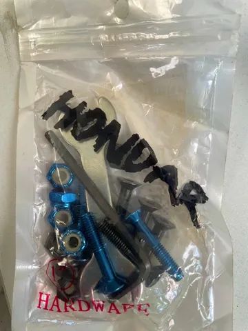 Parafuso hondar e chave creme skate