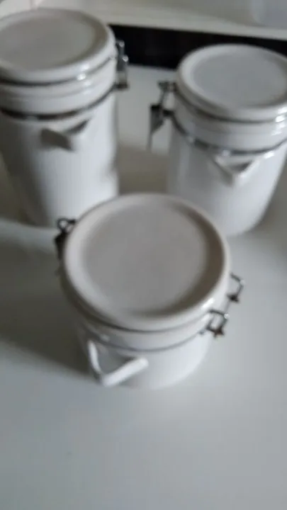 Conjunto de 3 potes de vidro cerâmica com tampa