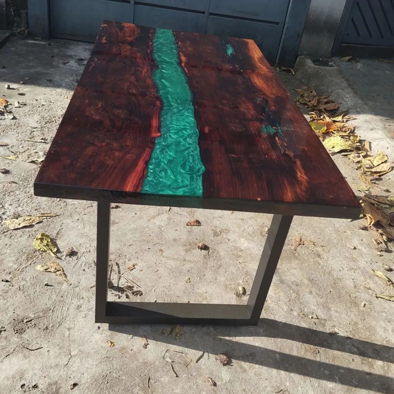 Mesa de madeira e resina epoxi 8 lugares(rivertable)  - Foto 4