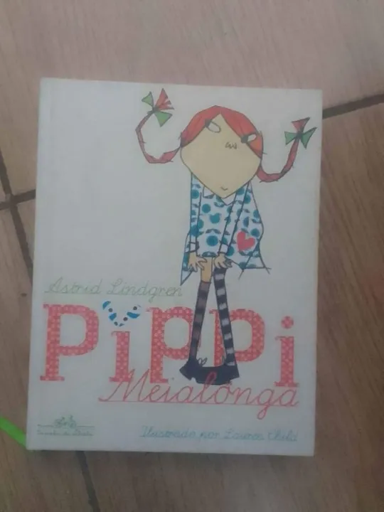 Livro: Pippi meia longa