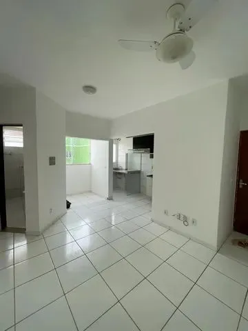 Vendo casa simples no Itapuã