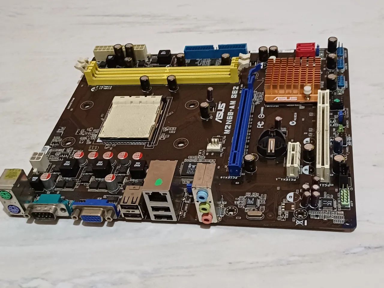 Placa mãe asus ,ddr2 ,soquete am2 