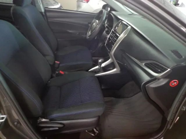 Yaris Sedan 1.5, 2021, Automatico, hiper novo - Foto 7