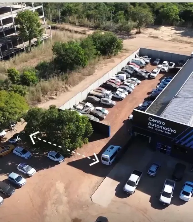 Lote comercial na Teotônio Segurado 801 sul 1000 m2 murado