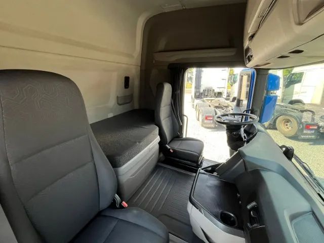 Caminhão Scania R 540 6x4 ano 2022/2023 Teto alto Susp. Mola R540  - Foto 10