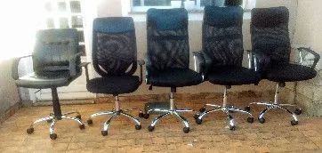 4 Cadeiras Executiva/escritório- Preço de Oportunidade! SEMI NOVA - Foto 3