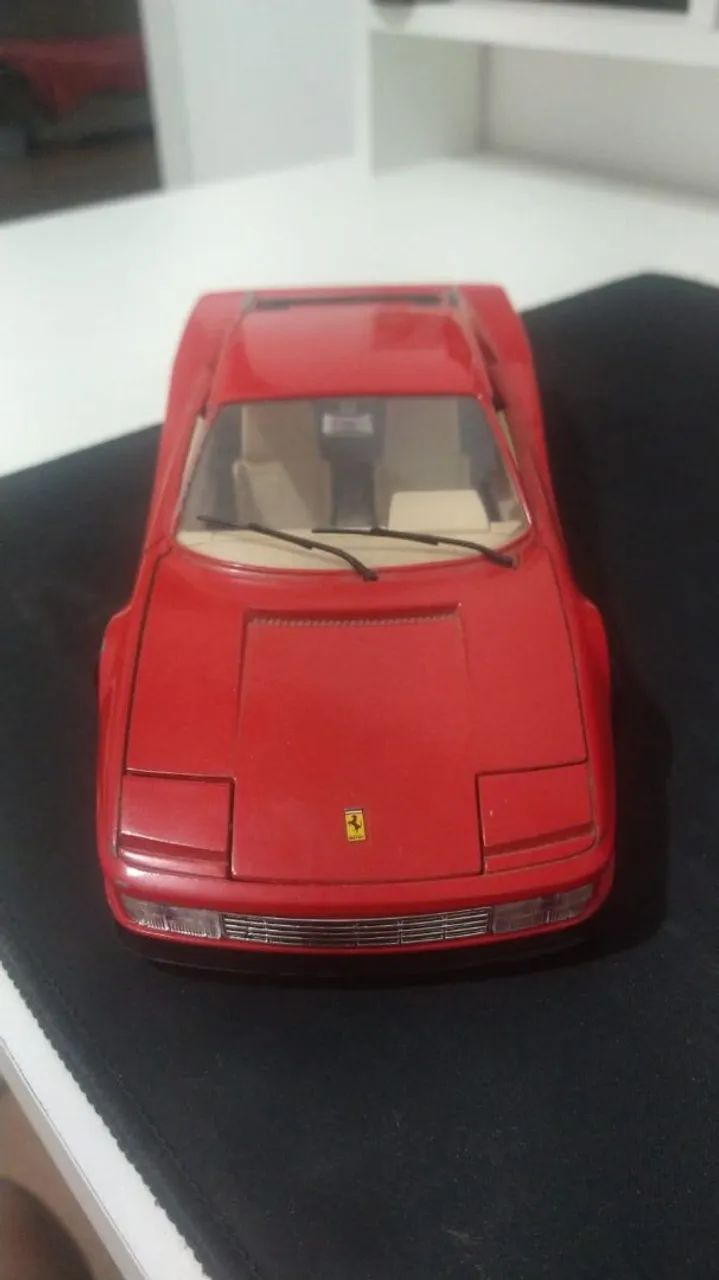 Ferrari testarossa 1984 burago 1/18